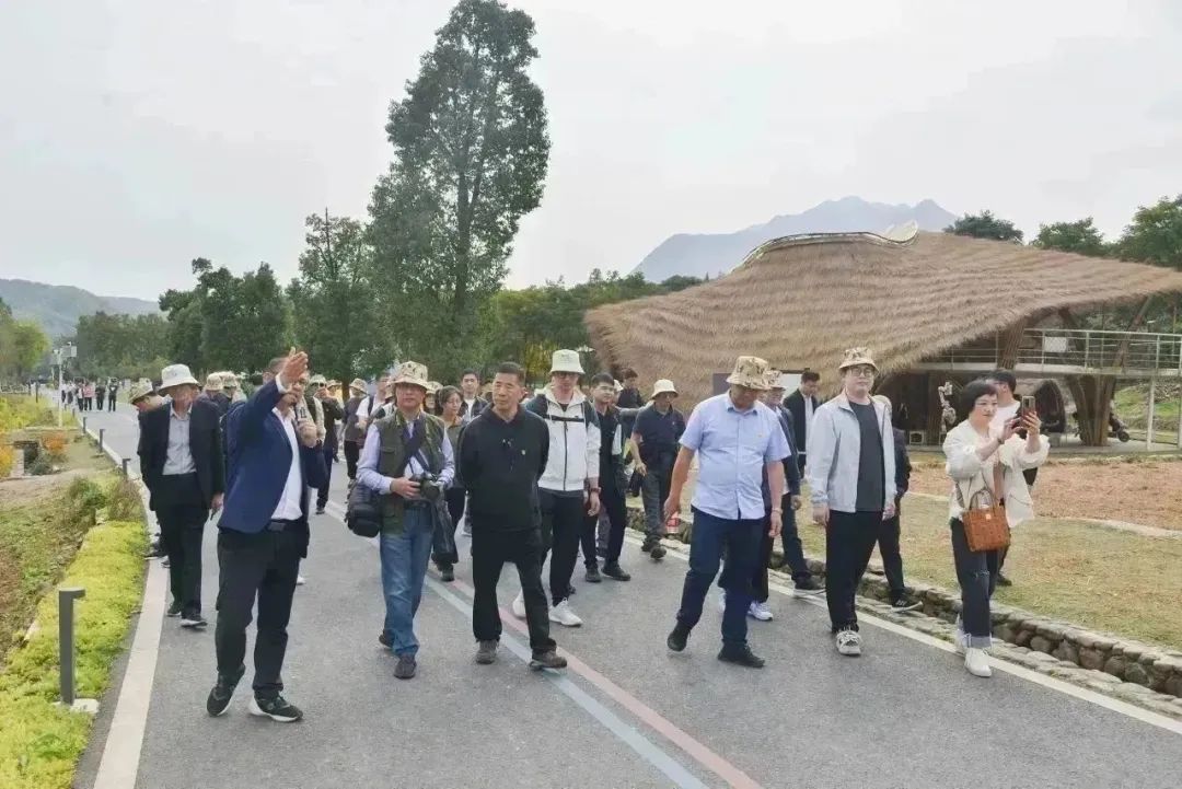 走访红色基地 领悟初心使命——黄金城官方网站集团党委开展党建活动