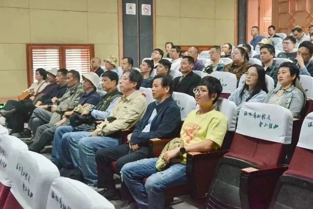 走访红色基地 领悟初心使命——黄金城官方网站集团党委开展党建活动